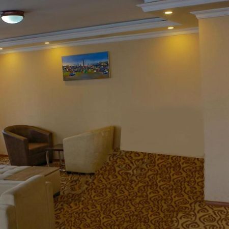 Holiday Hotel Addisz-Abeba Kültér fotó