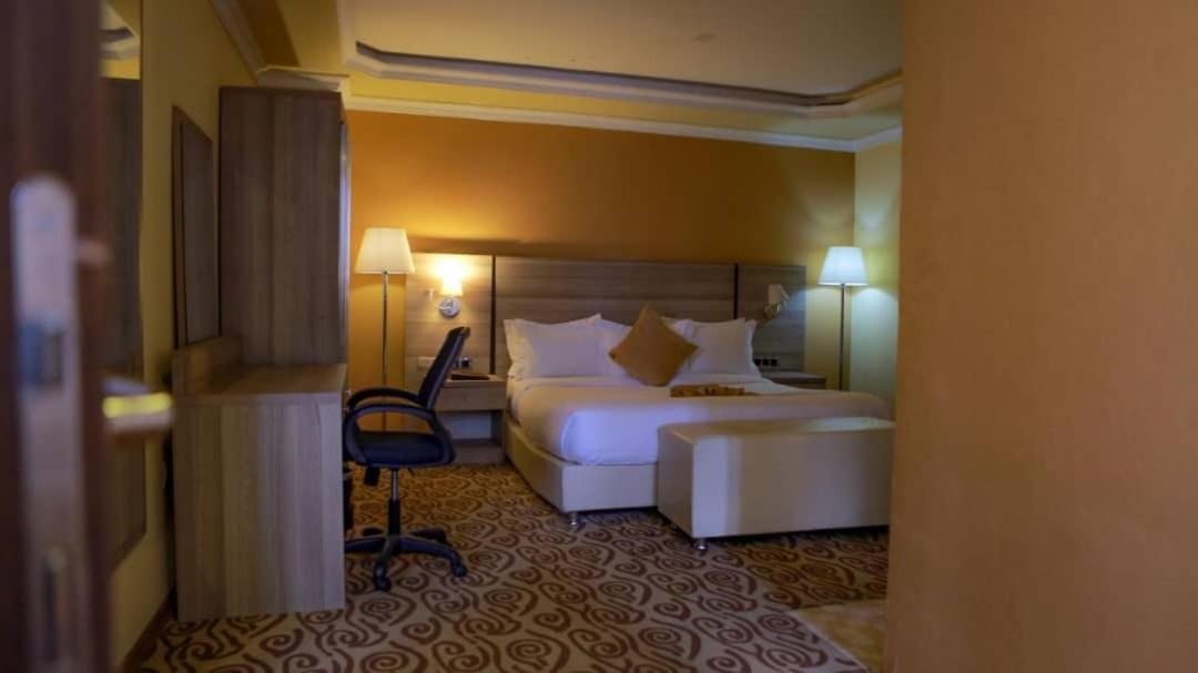 Holiday Hotel Addisz-Abeba Kültér fotó